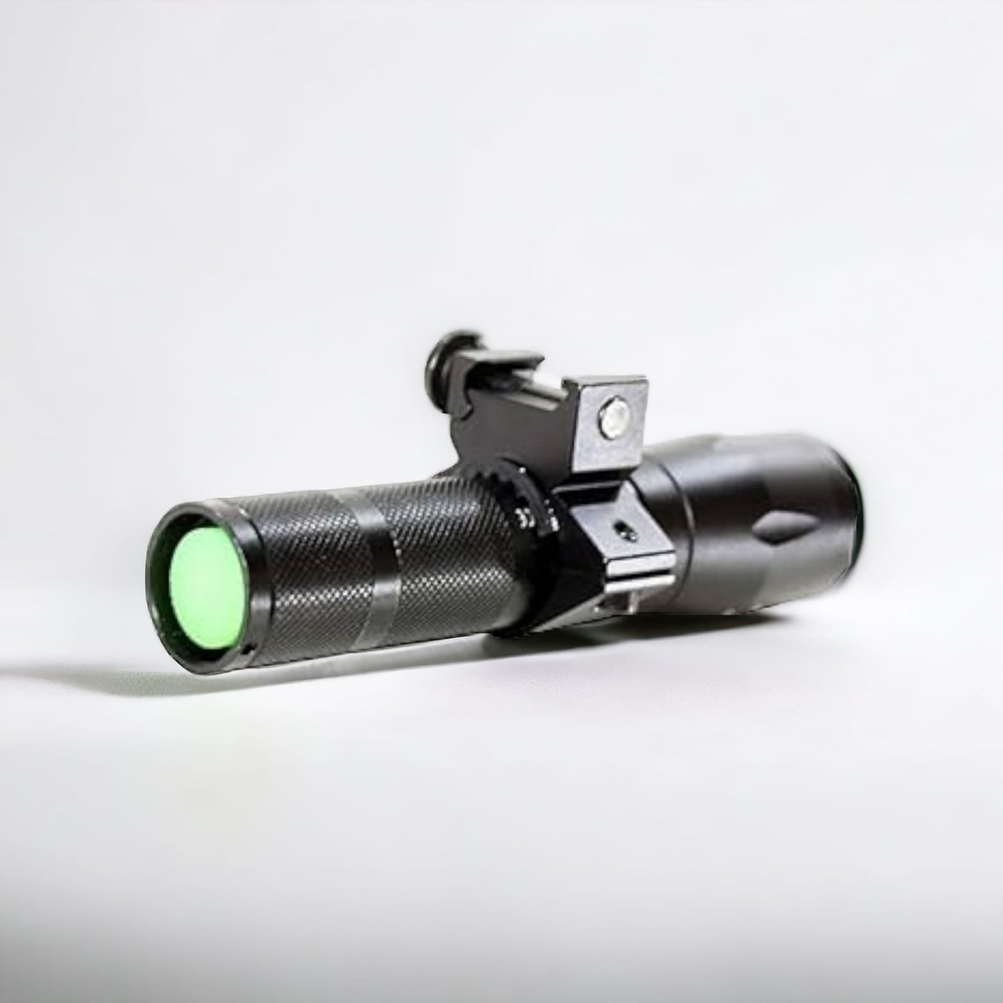 Tactical Rail Master Pro: Flashlight for 20mm Picatiny Rail – M16, M4, AR15 Compatible